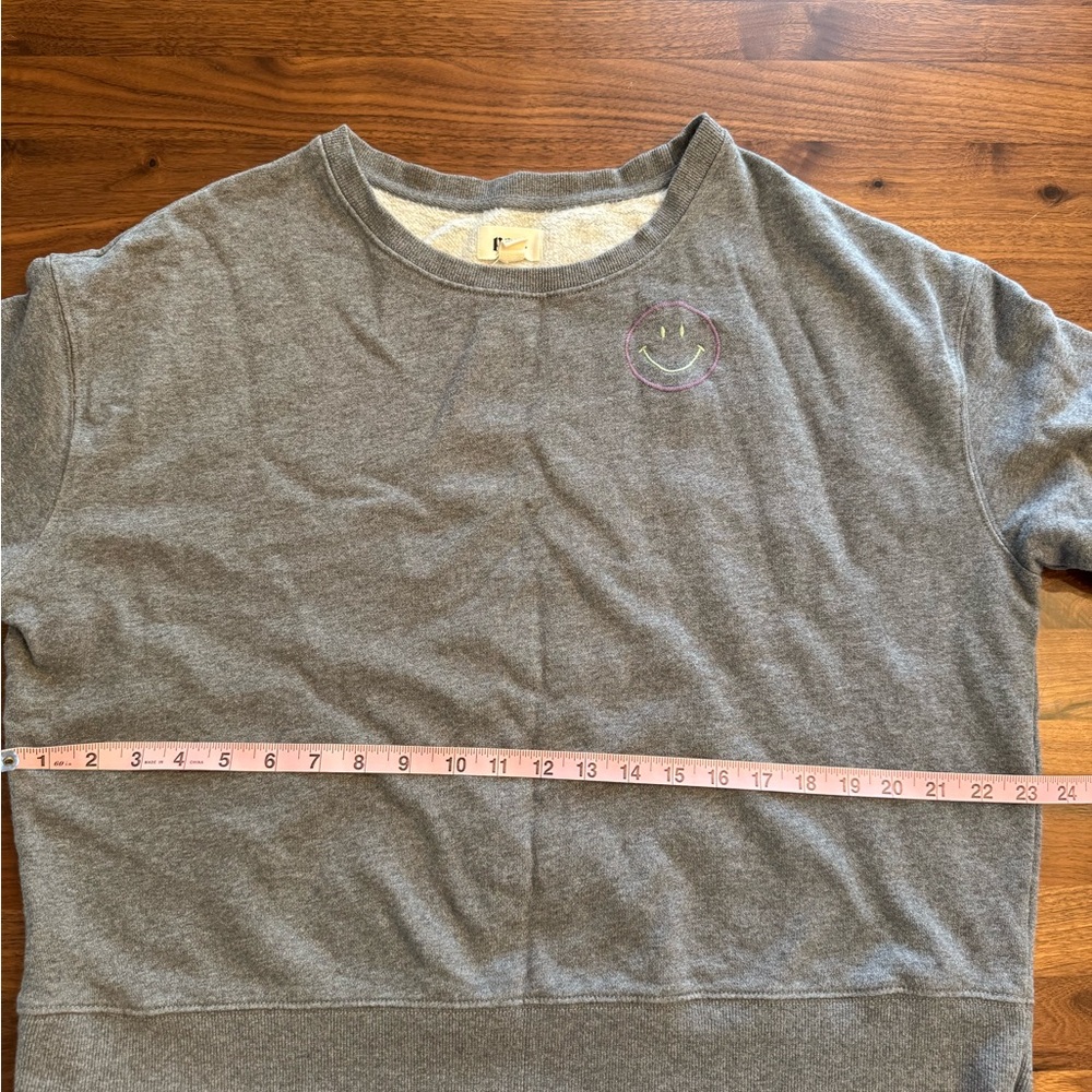 P A C T Organic Embroidered Slouchy Sweatshirt in Smiley face Embroidered - Picture 7 of 7